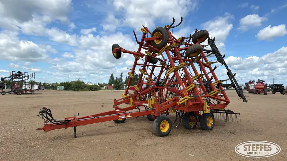1996 Bourgault 8810-34 NH3 Applicator