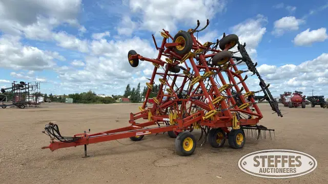 1996 Bourgault 8810-34