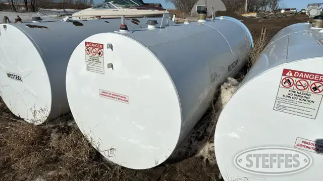 2010 Meridian approx. 1,200 gal. fuel tank