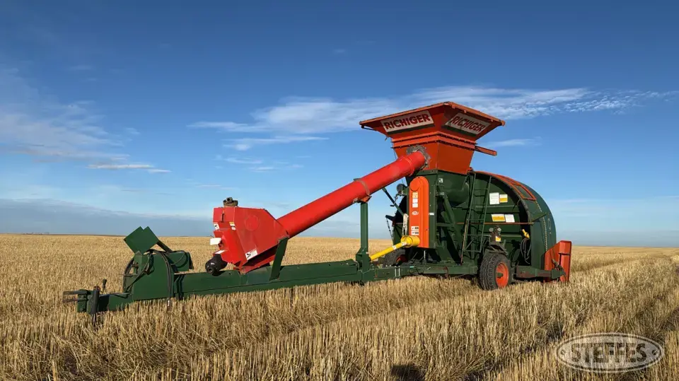 2009 Richiger R10 Grain Bag Loaders and Unloader