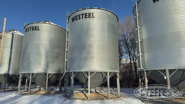 Westeel hopper bin