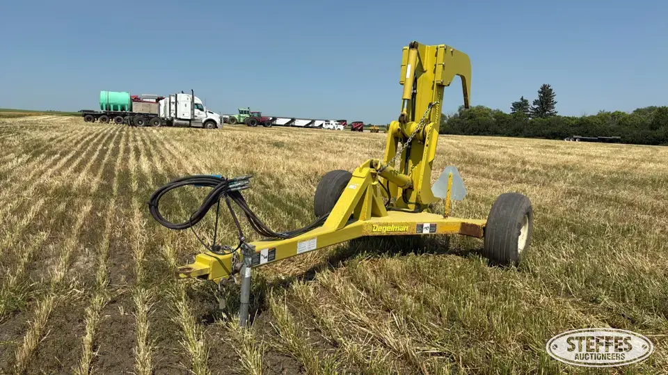 Degelman RD320 Rock Picker