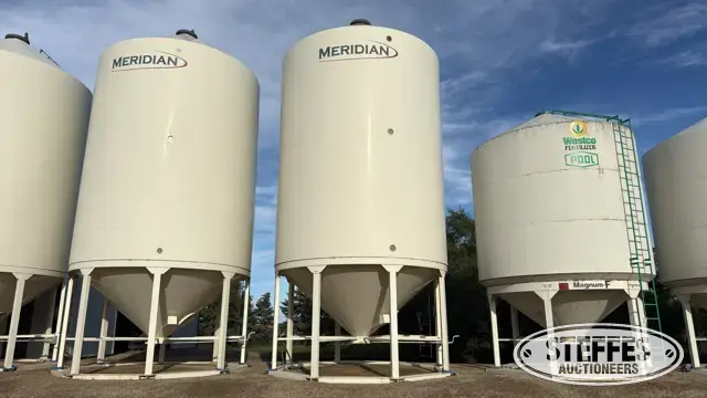 Meridian 1620EWPVS hopper bin