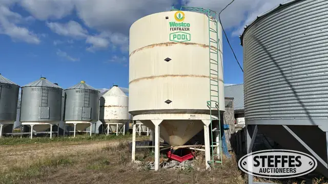 Westeel hopper bin