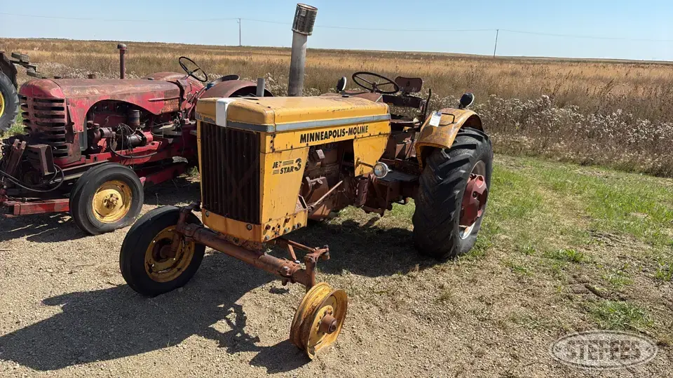 1963 Minneapolis-Moline Jet Star 3 Collectible Tractor