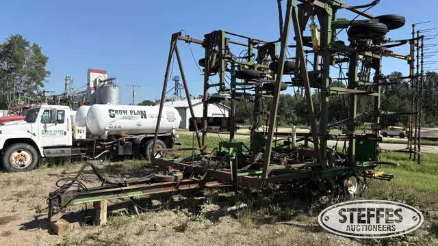 John Deere 1650