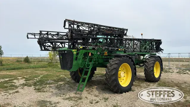 2011 John Deere 4930