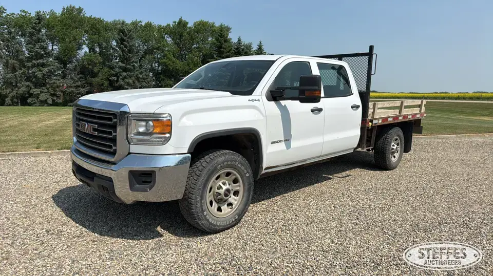 2016 GMC Sierra 3500 HD Flatbed Truck