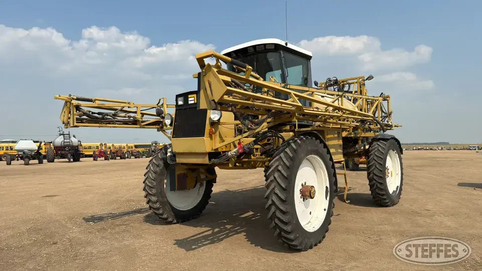 1995 RoGator 854 Self-Propelled Sprayer