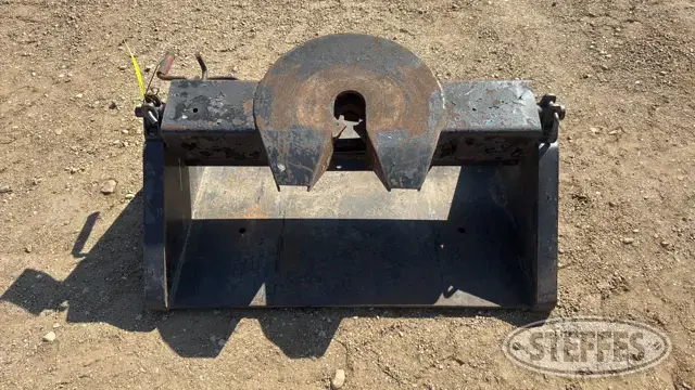 Holland 5th wheel hitch