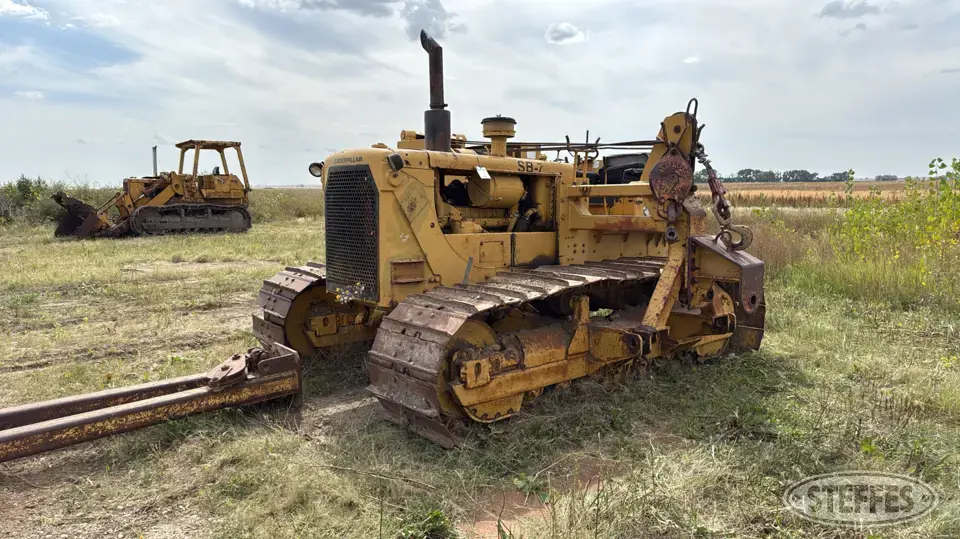 1972 CAT D6C Dozer