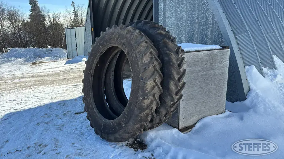 (2) Alliance Row Crop Radial 380/90R46 tires Tractor-Implement Tire