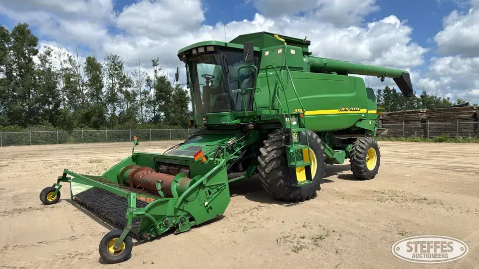 2000 John Deere 9650 Combine