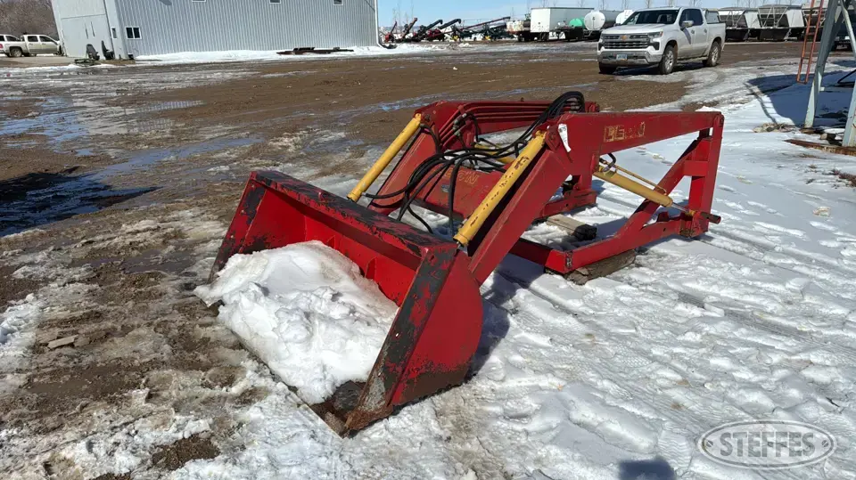 Leon 707 Tractor Loaders and Attachment