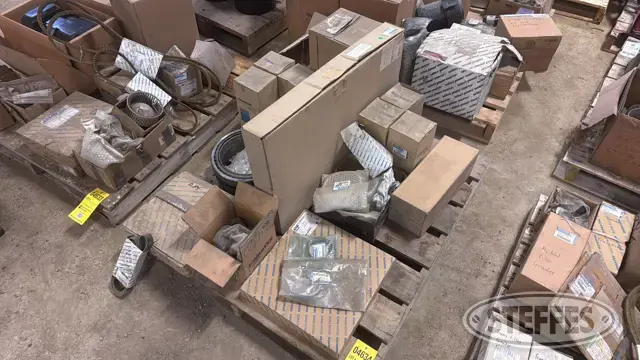 Komatsu D85 dozer parts