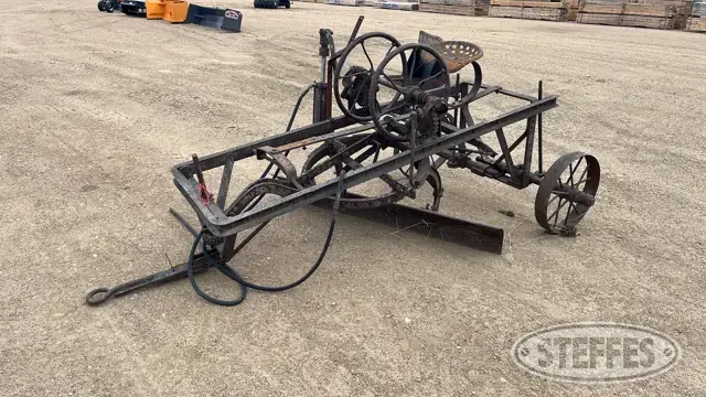 Clide antique grader