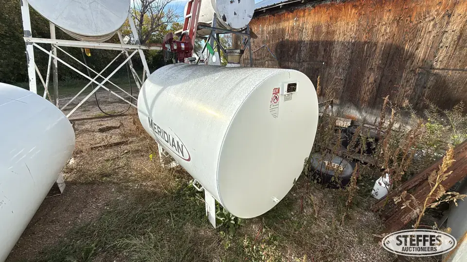 Meridian 2,300L fuel tank