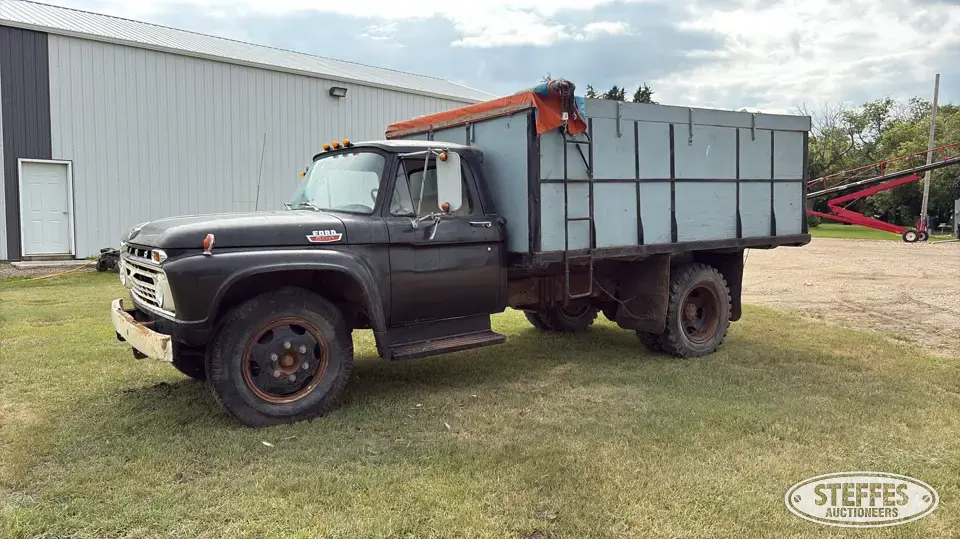 1966 Ford F-500 Grain Truck