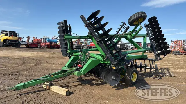 John Deere 630