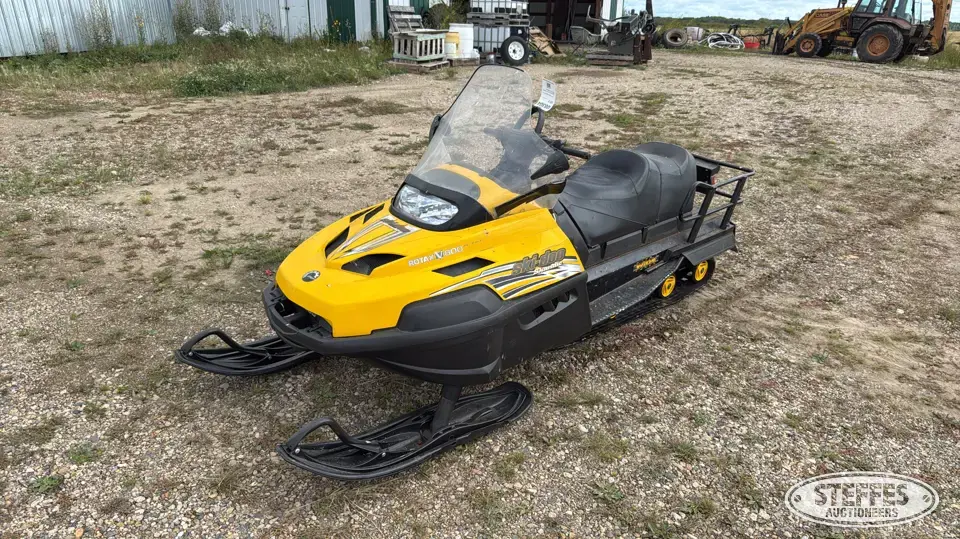 2008 Ski-Doo Skandic Snowmobile