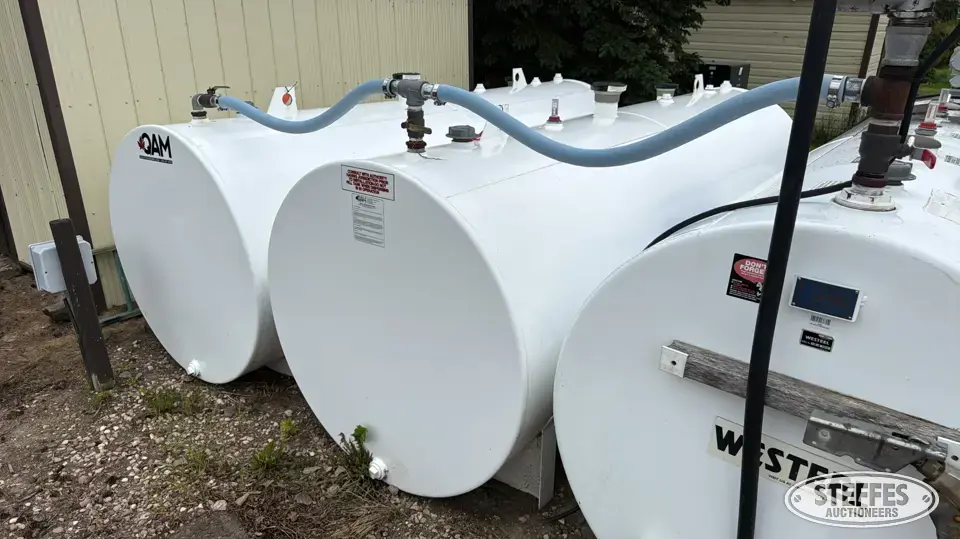 Quality Assured Mfg.1,000 gal. fuel tank
