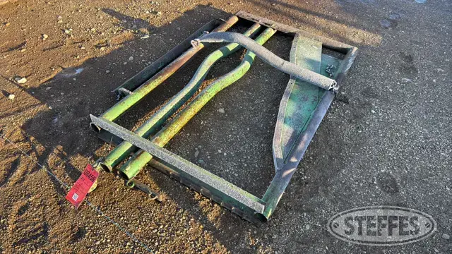 Livestock head gate