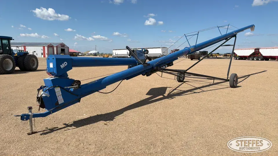 2009 Brandt 1060 Swing Hopper Auger