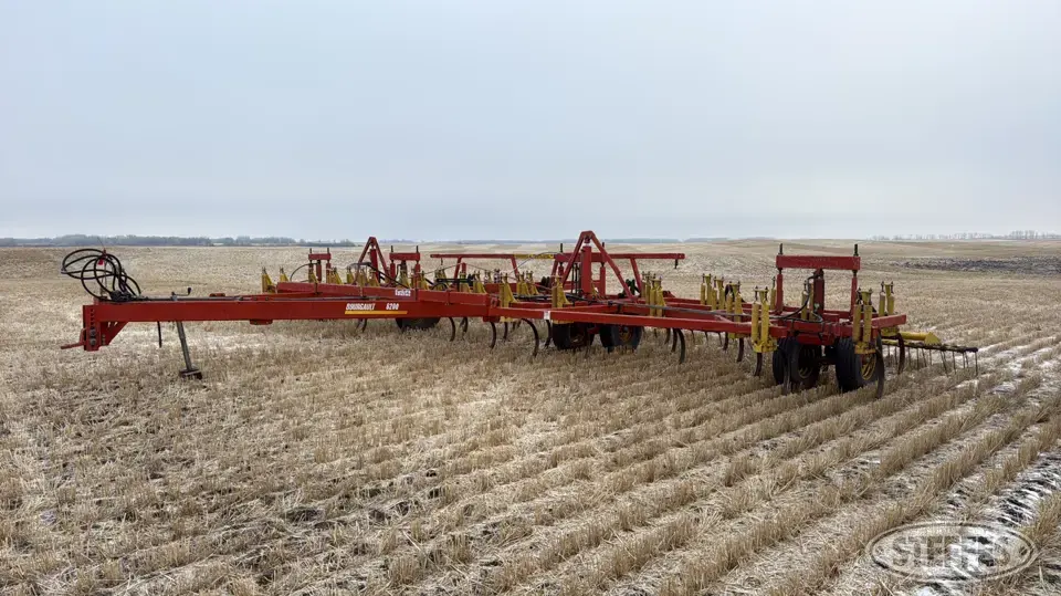 Bourgault 6800-36 Field Cultivator