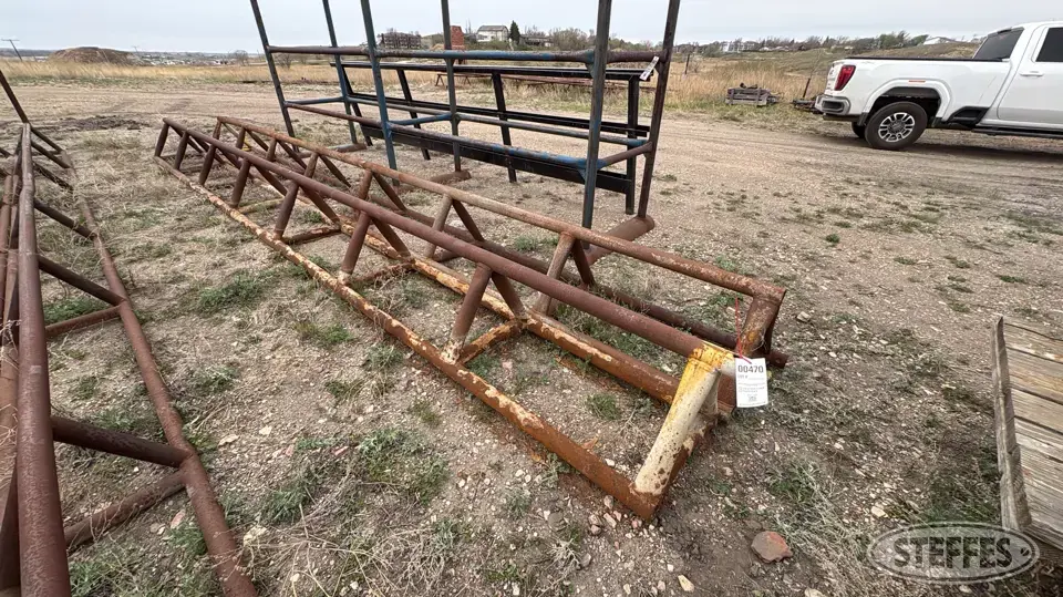 (2) Pipe stands Stands and Accessory