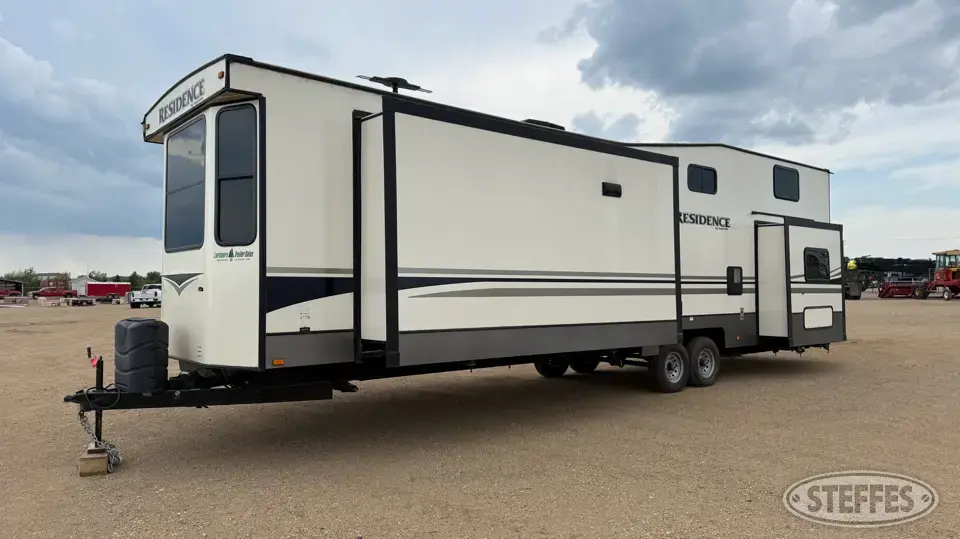 2017 Keystone Residence Camper