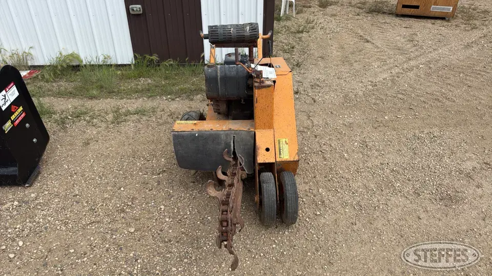 Case TL-100 Trencher