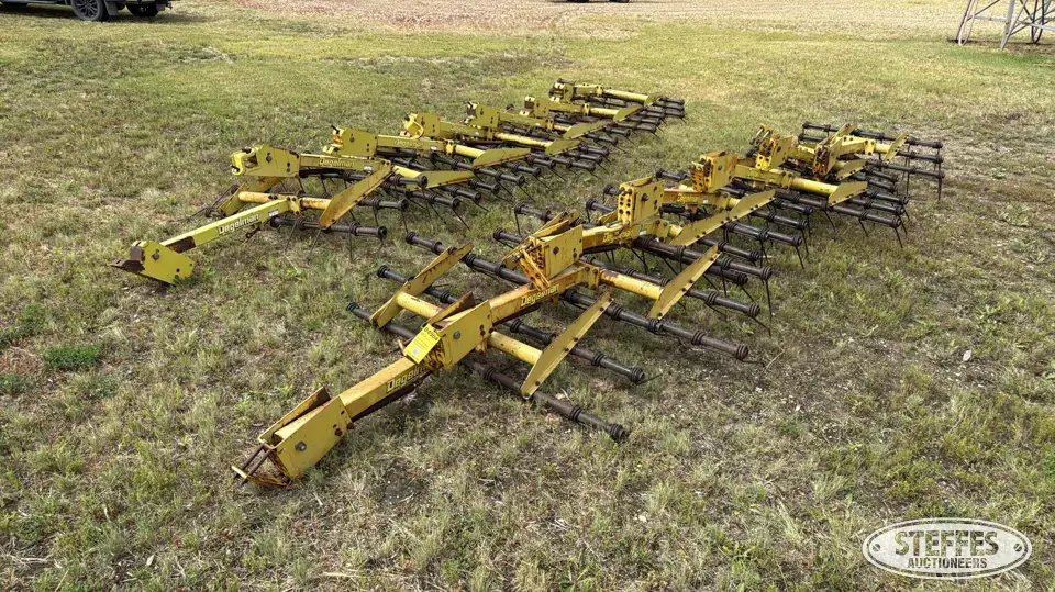 Degelman 3-bar harrows Farm Support Item