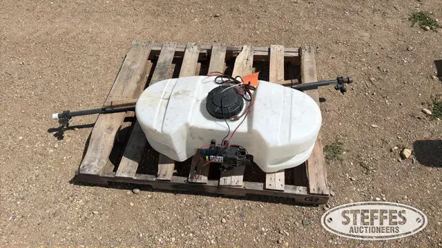 Lawn sprayer