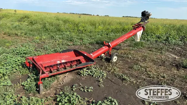 Farm King Y810B