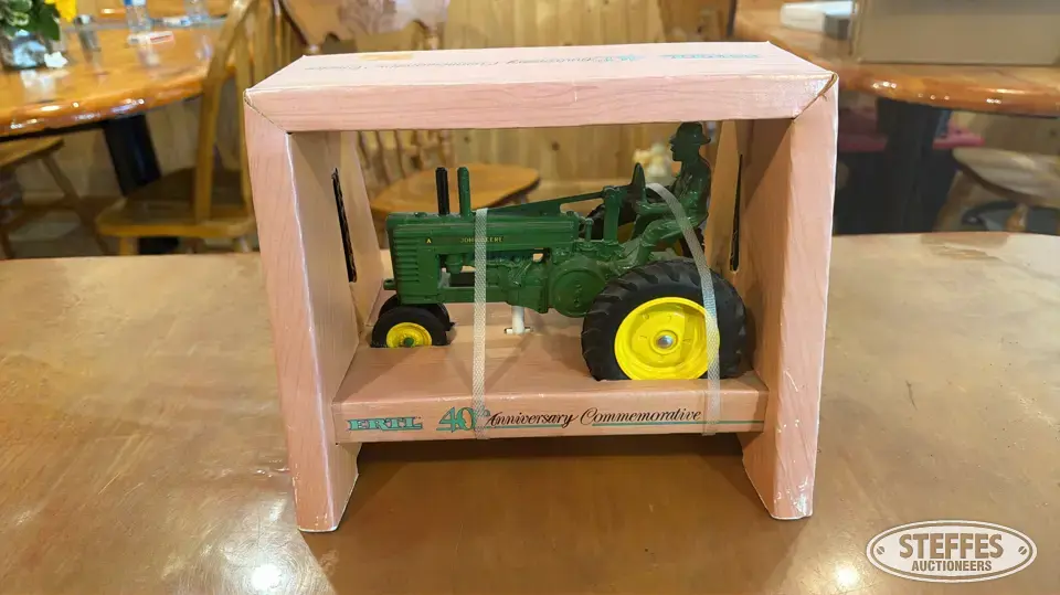 Ertle 40th anniversary commemorative tractor Toy