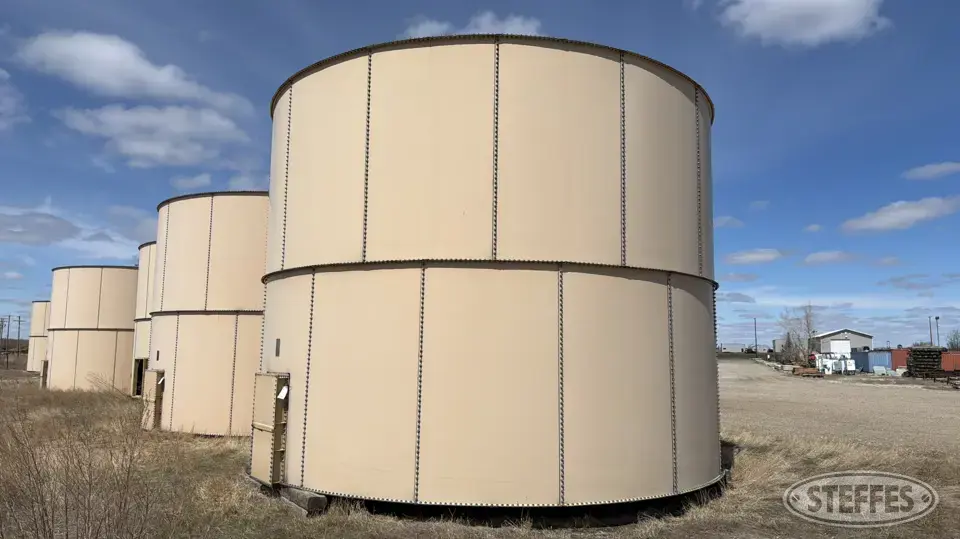 2012 CST 1,000 bbl. upright tank Oil and Gas Tank