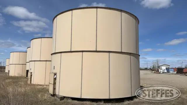2012 CST 1,000 bbl. upright tank