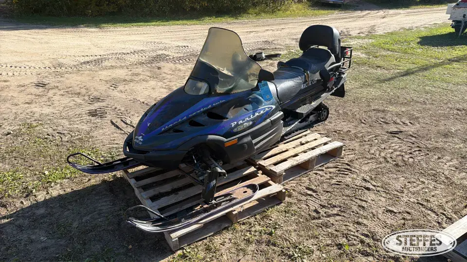 1999 Arctic Cat Panther 550 Snowmobile