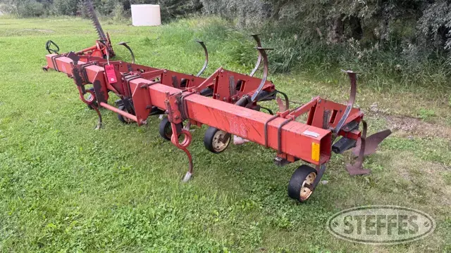 International 183