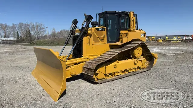 2011 CAT D6T LGP