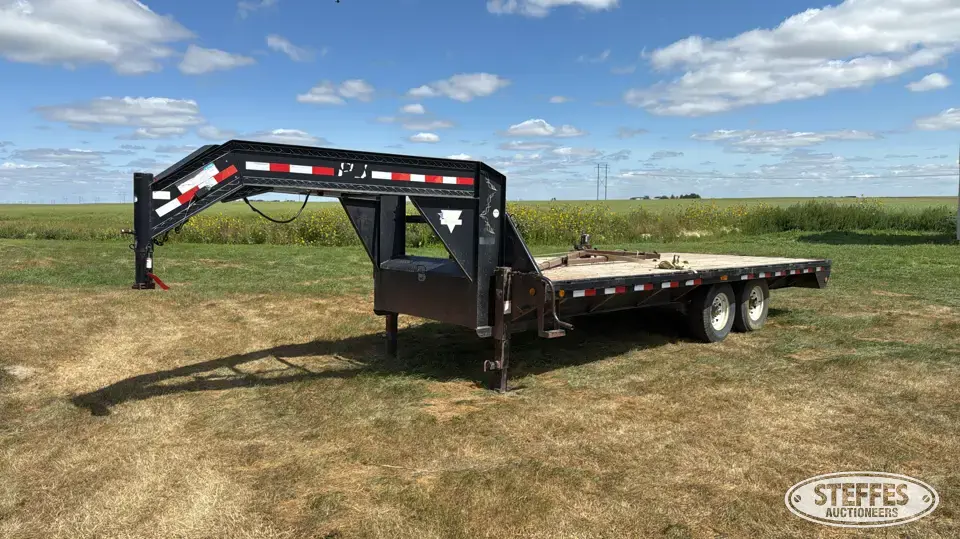 2008 PJ tandem axle gooseneck equipment trailer Flatbed Trailer