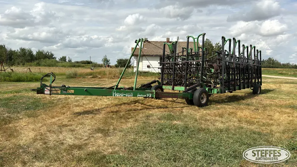1982 Flexi-Coil System 92 Harrow