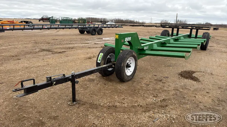 Industrias America 825 Bale Transportation