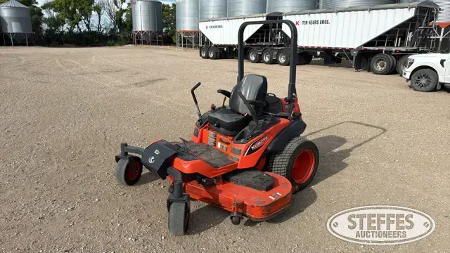 Kubota ZD1211L