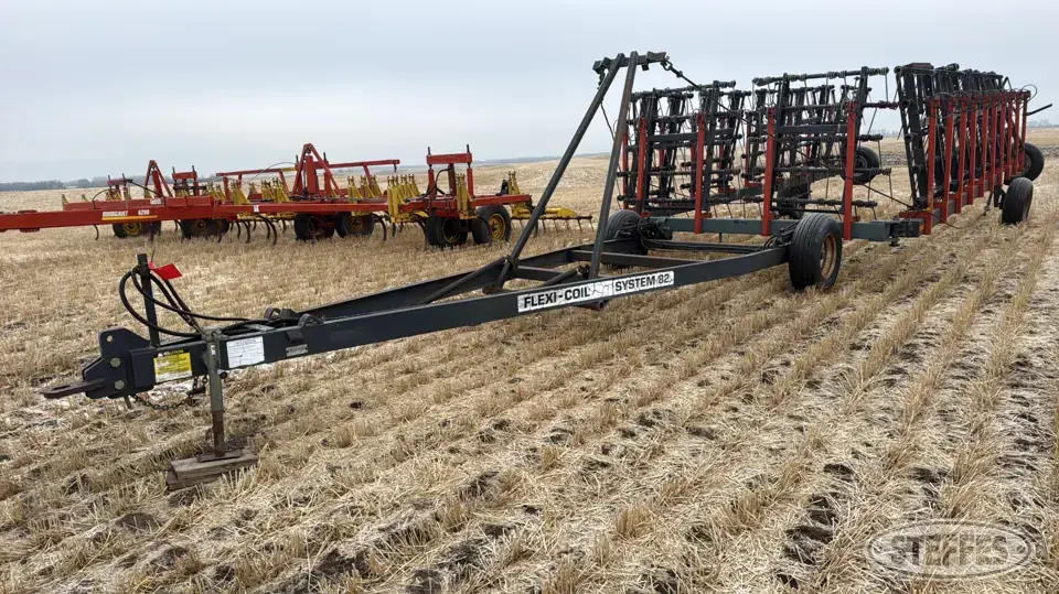 Flexi-Coil System 82 Harrow