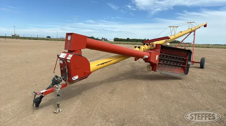 2005 Westfield MK100-61 Swing Hopper Auger
