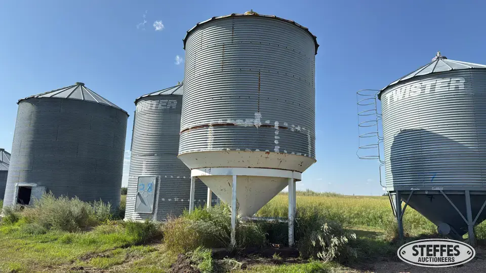 Westeel-Rosco hopper bin