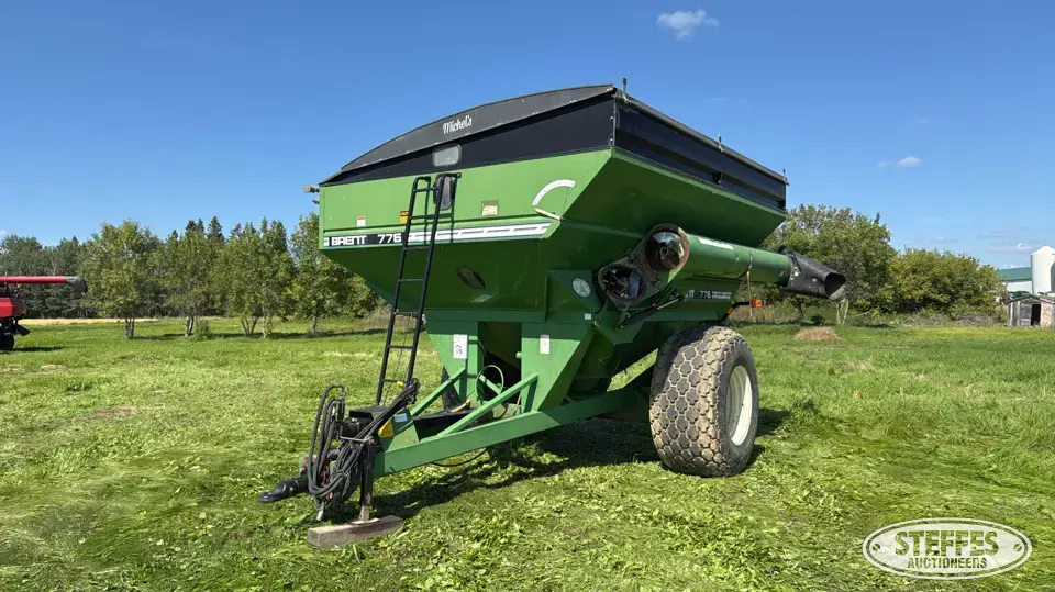 2002 Brent 776 Grain Cart