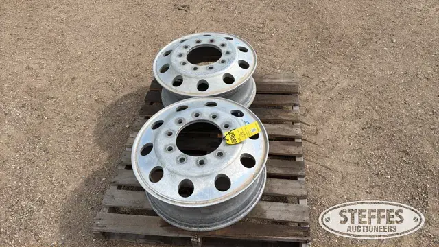 (2) Aluminum wheels