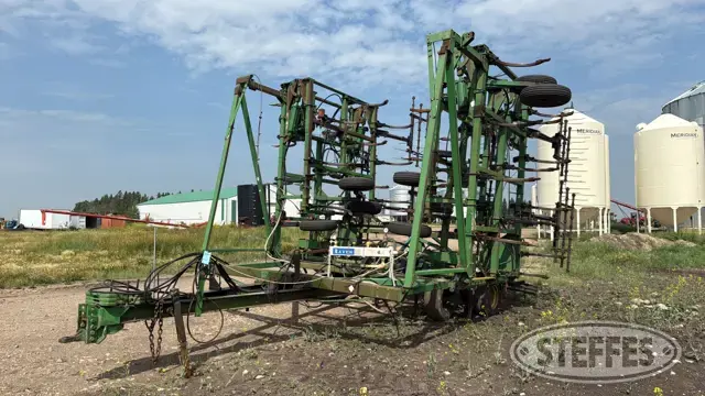 John Deere 1650